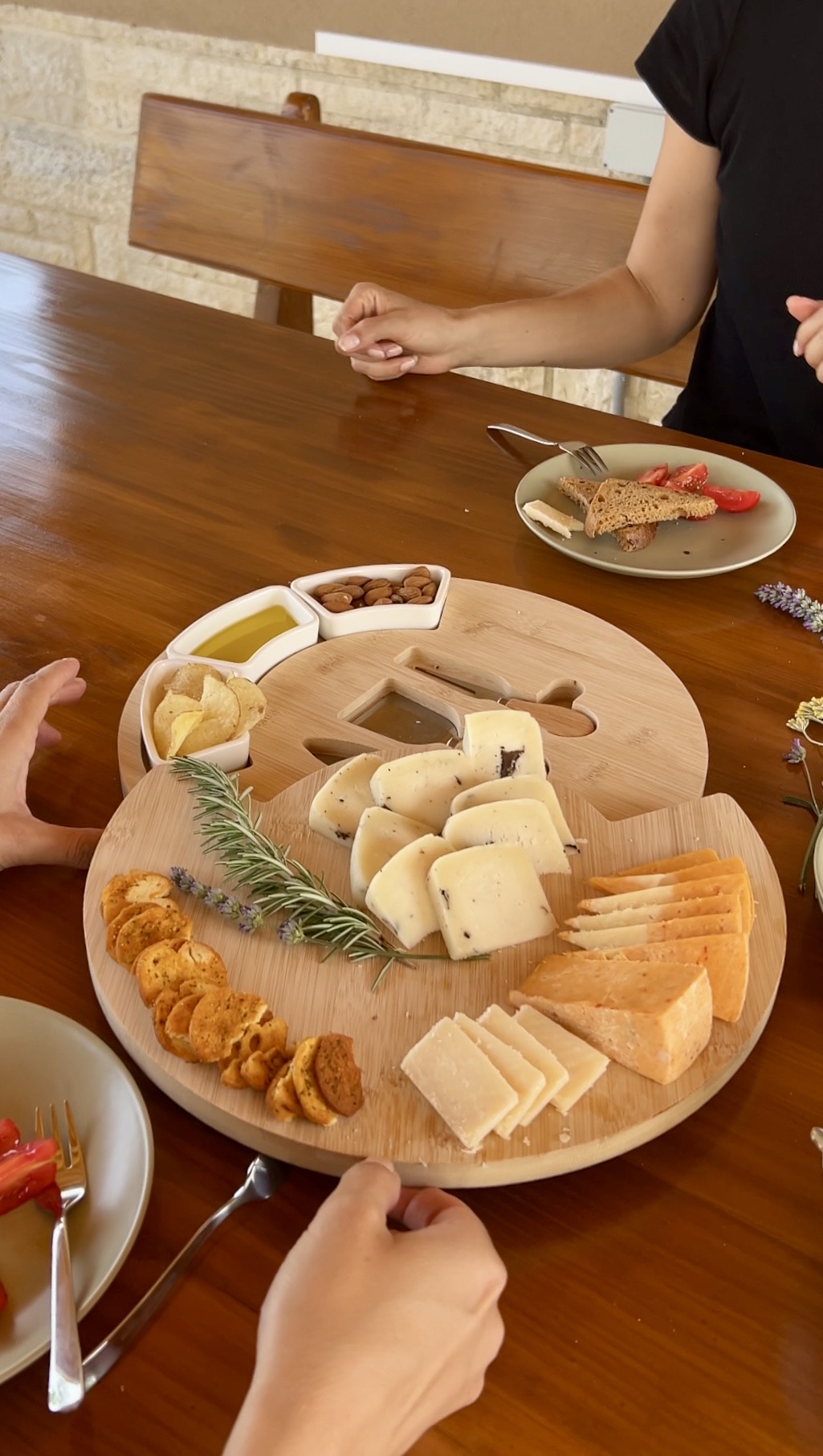Doska na Delikatesy – Drevo a Keramika